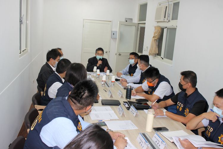 刑事局副局長黃建榮前往宜蘭召開「查賄制暴工作會議」。翻攝畫面