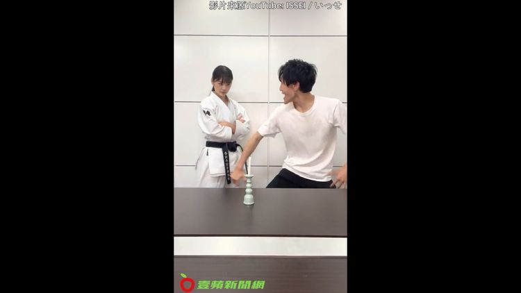 可愛的櫻花妹，眼神殺氣十足。