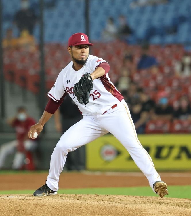 樂天必贏多中職初登板拿下勝投。  樂天桃猿提供