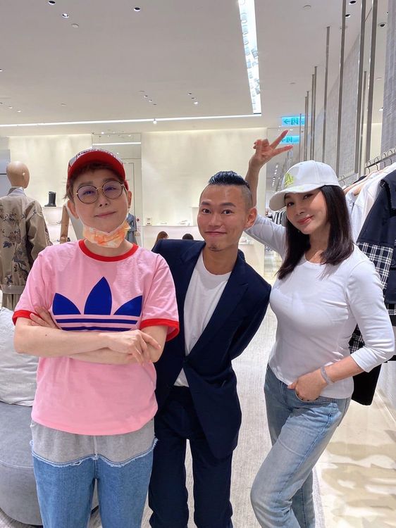 陳美鳳近來和好友聚會，因為服務員服務好，她回憶起過去曾經碰到不愉快的經驗，問網友意見。引自陳美鳳臉書