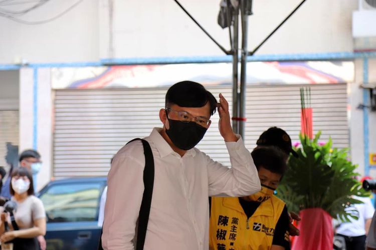 翻攝自臉書「無限期支持黃國昌老師」