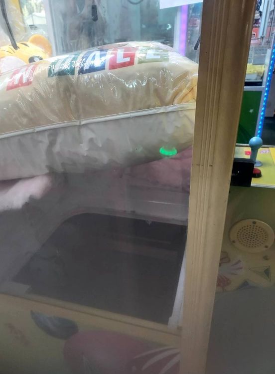 明明已經夾到洞上卻拿不到貨。翻攝自爆怨公社