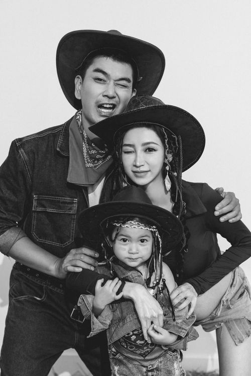 一家三口表情都很俏皮。翻攝潘逸安臉書