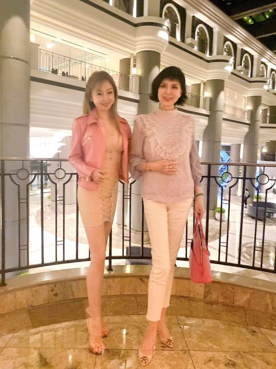 73歲白嘉莉身材保持超好。引自Tiffany T妹粉絲團