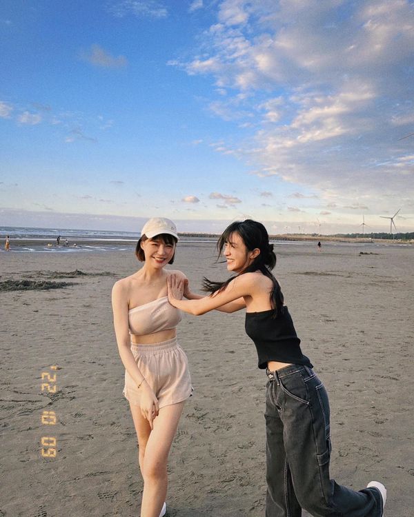 元元笑說被好友「襲胸」。翻攝自元元IG