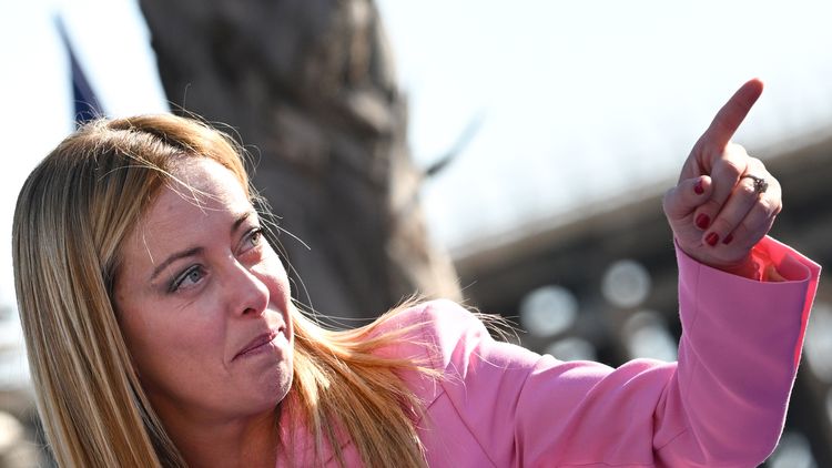 意氣風發的梅洛尼。法新社