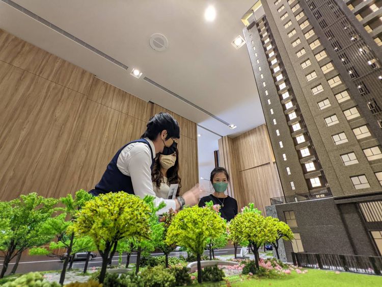 市場對房市看法，出現交叉趨勢。王鈞生攝