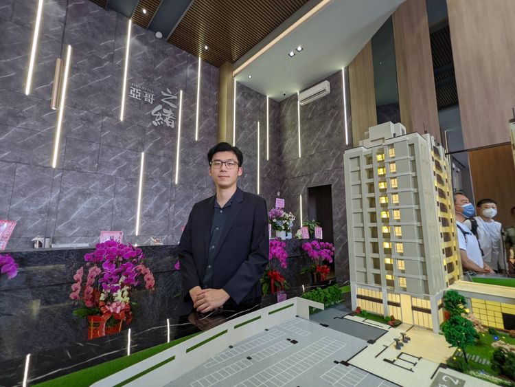 廖胤鈞認為，現在房市外圍表現比市區要好。王鈞生攝