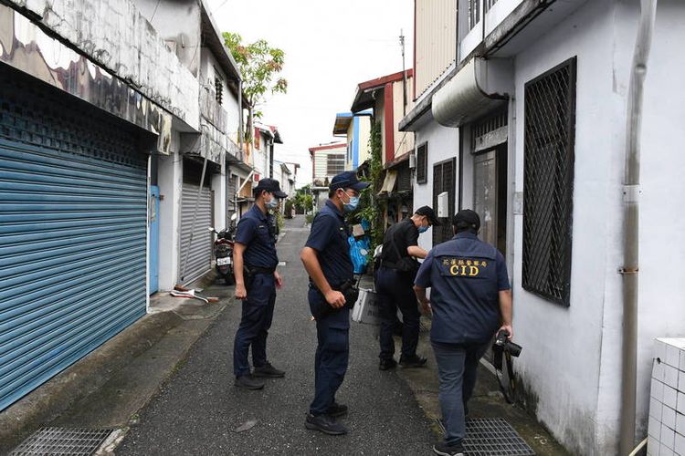 警方到瑟男租屋處蒐證。資料畫面