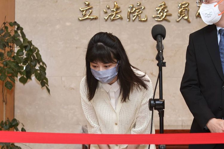 高嘉瑜現身感謝大家的關心。葉志明攝