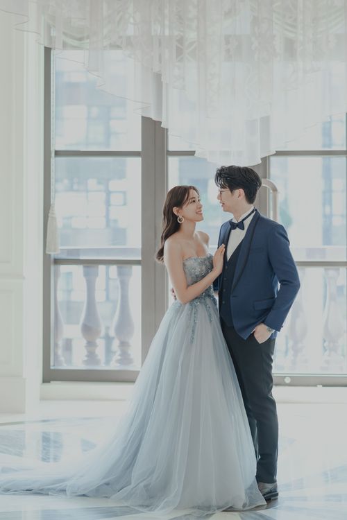 王思平3進禮服。經紀人提供