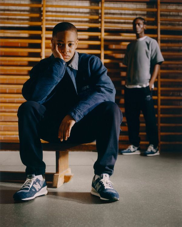 New Balance x Carhartt WIP聯名膠囊系列服飾充滿Carhartt WIP見長的工裝氣息。全系列預計於9月17日在New Balance台北NB GREY形象總店與官網開賣。品牌提供