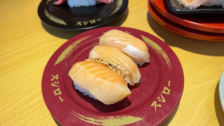 鮭魚，3貫40元。業者提供