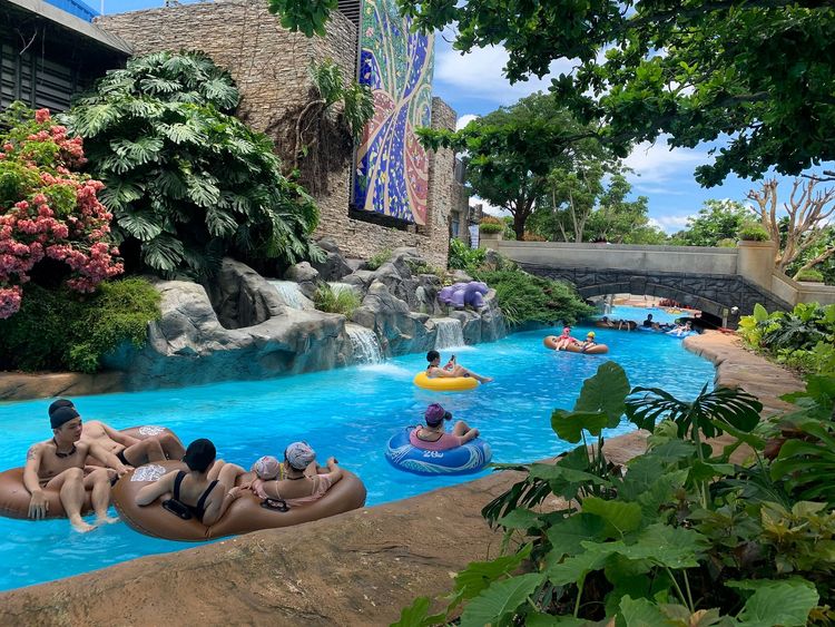 9/6中午12點起，「台中麗寶樂園」門票包含免費搭乘全台最大摩天輪「天空之夢」，每人499元。麗寶樂園提供