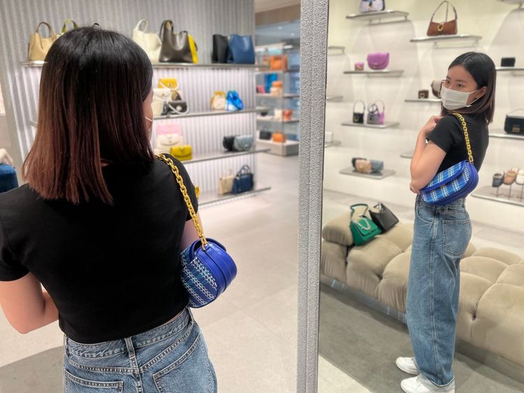 11月6日前義享卡會員只要扣會員點數10點，有機會將獨得聯合航空台北到美國雙人來回機票。義享提供