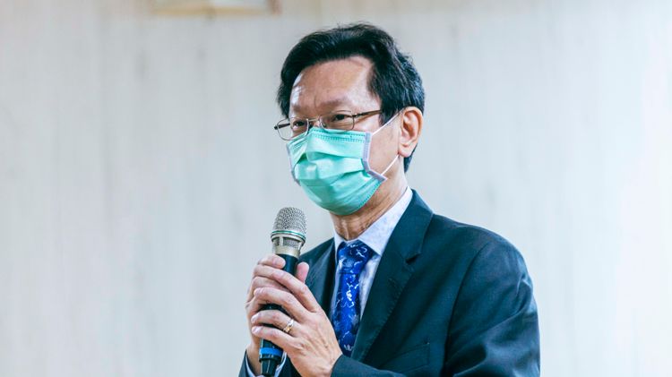 花蓮縣衛生局長朱家祥特地參加大學同窗好友的局長就任典禮。古和純攝