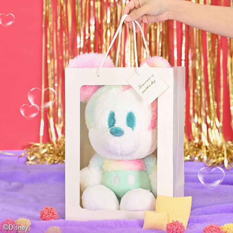 凡購買花樣馬卡龍米奇米妮組即贈精美提袋。業者提供