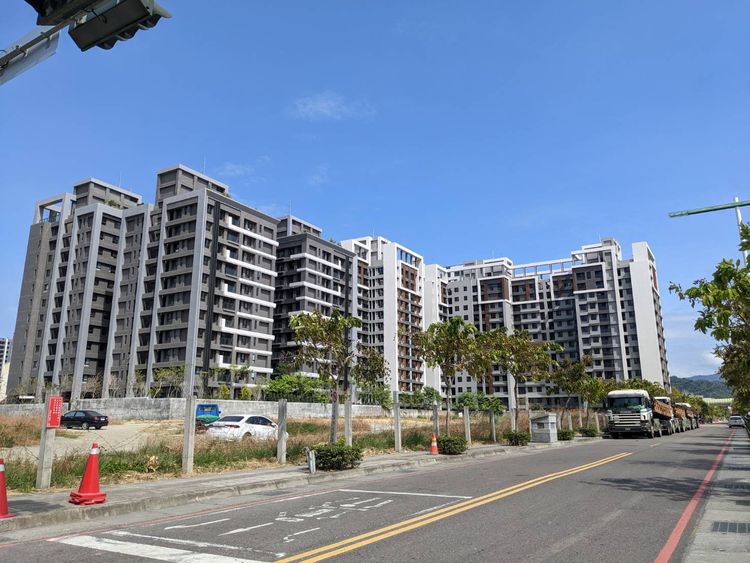 不論新屋或中古屋都有瑕疵擔保責任。王鈞生攝