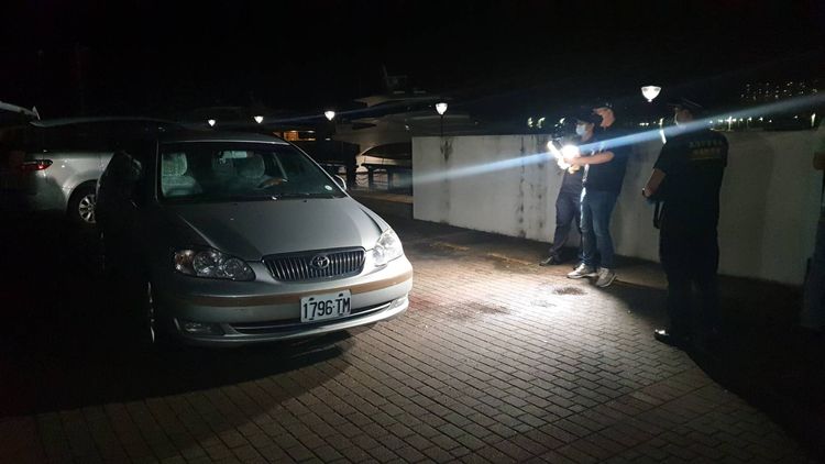 警方在1估領外的碧砂漁港找到嫌犯車輛。民眾提供