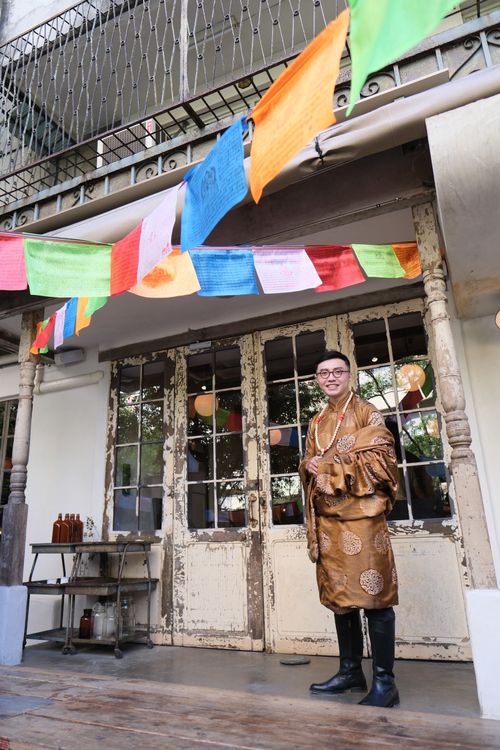 香色Xiang Se主廚邱一中Steve推出的料理，發想來自於藏區的回憶，包括與妻子的藏式婚禮記憶、西藏家人的款待以及當地的文化差異。陳志淵攝