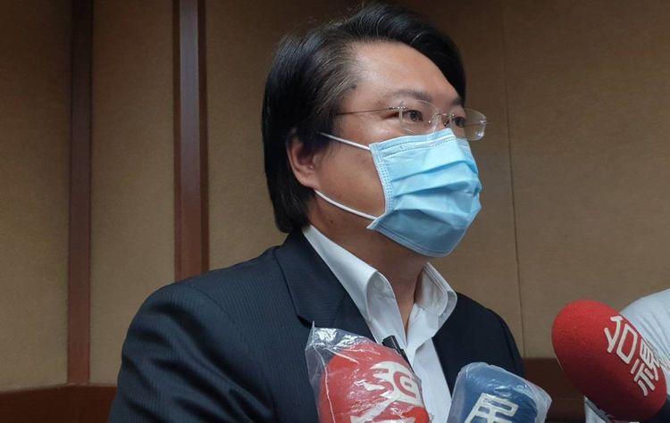 市長林右昌暗諷謝找葉匡時背書其電動車政策，是在羞辱基隆人。戴之聖攝