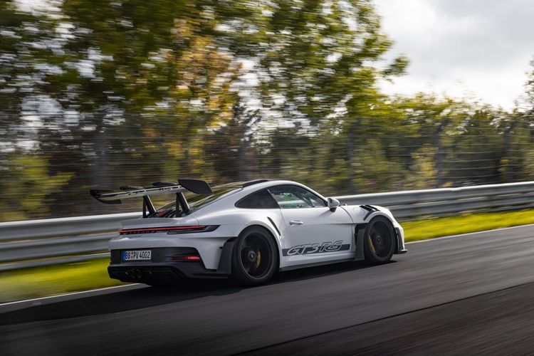 特殊車型如911 GT3 RS也很受歡迎。原廠提供