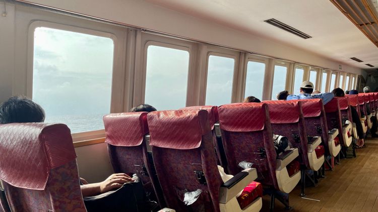 台東離島客輪內部。古和純攝