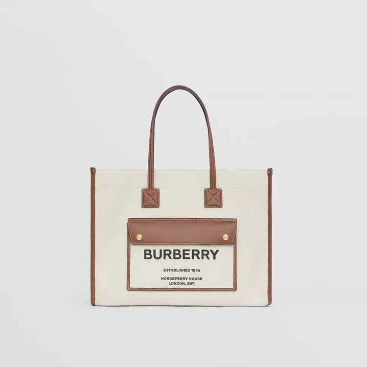 許維恩所背的山寨包，並非複製BURBERRY旗下曾推出的任一包款，與其造型最為相近的Freya帆布托特袋，售價也要4萬8900元。翻攝BURBERRY官網