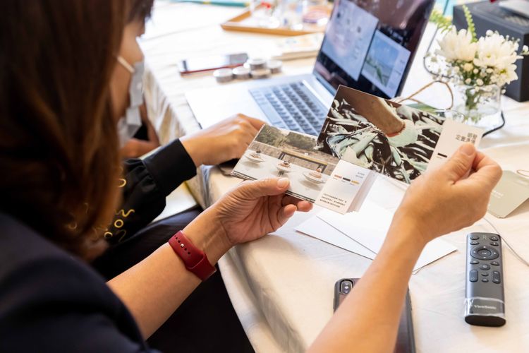 為吸引青年重回香山，沈慧虹提出「青創勇氣金」計畫，加碼提供農業、傳產青年返鄉補助50萬元。沈慧虹團隊提供