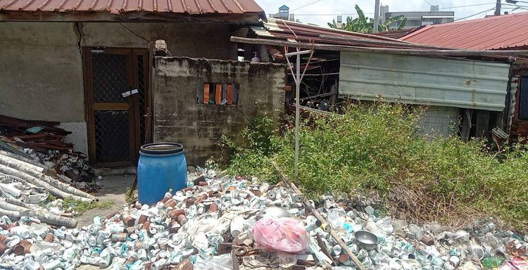 蘇盟欽說，妻子因持分土地，無法通過低收入審查。蘇盟欽提供