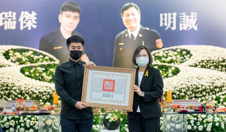 總統蔡英文到場頒發褒揚令。總統府提供