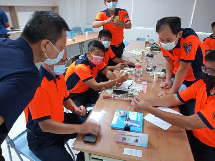 消防救護人員專注訓練課程。大隊提供