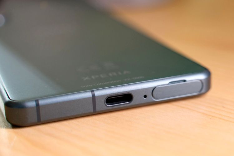 電量提升到 5000 mAh。陳志淵攝