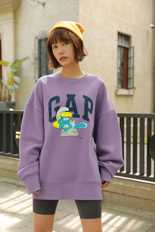 GAP聯手《藍色小精靈》的聯名服飾不僅有童裝，亦有中性的成人裝。品牌提供