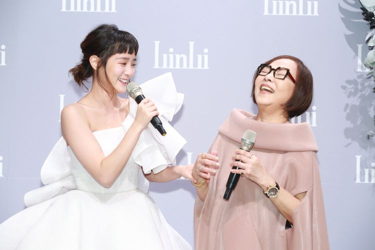 王淨（左）和林莉在活動中互動輕鬆開心。朱世閎攝