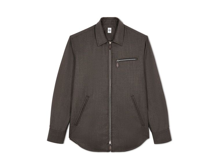 深棕色襯衫領外套，5萬2000元。品牌提供