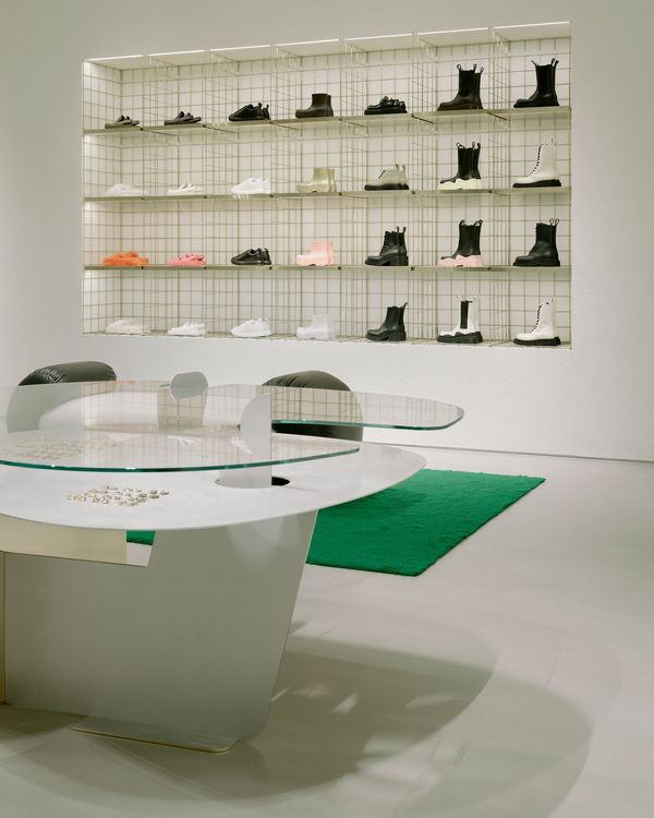 BOTTEGA VENETA未來旗下以新概念改裝的店面，將全數採用不同風格打造。品牌提供