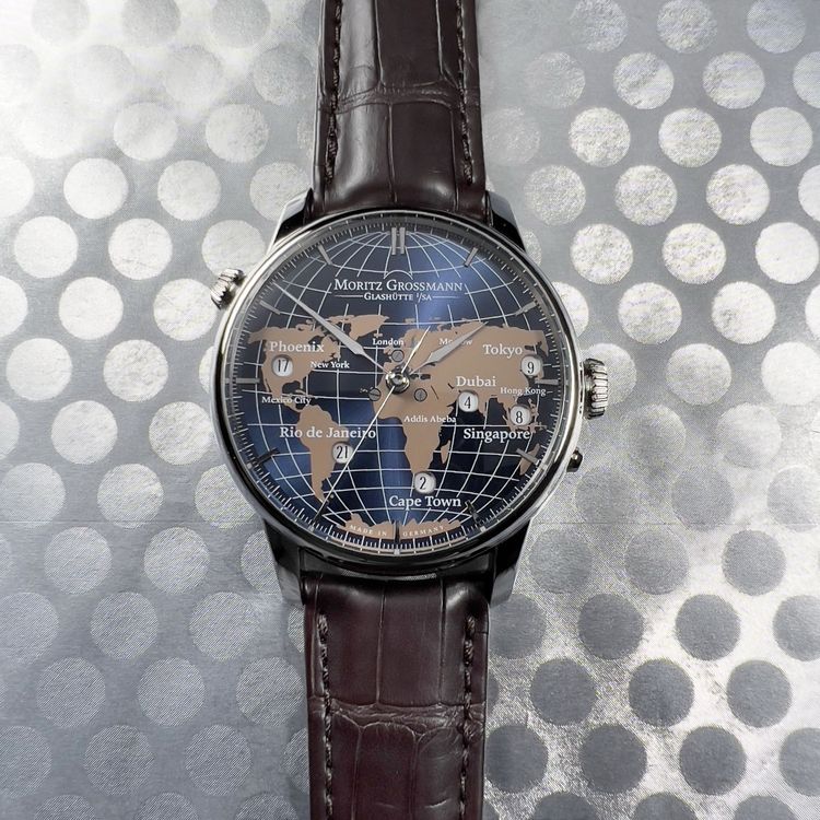 Universalzeit世界時間腕錶，155萬元。品牌提供