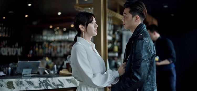 郭雪芙（左）、王子（右）在《山中森林》湊成對。禾力文創提供