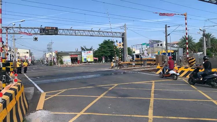 大村鄉中正西路平交道上午運作正常。孫英哲攝