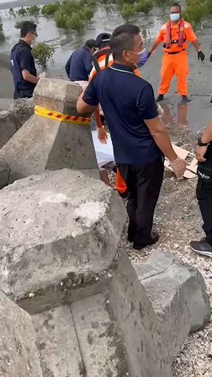 警方到場發現死者是女網紅直播主黃美華。民眾提供