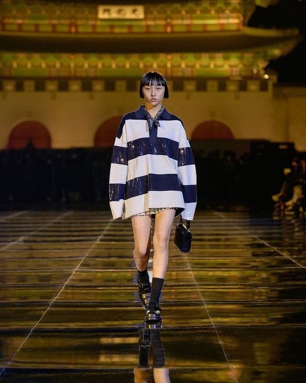 AMI標誌性的條紋元素自然沒有在系列中缺席。翻攝amiparis IG