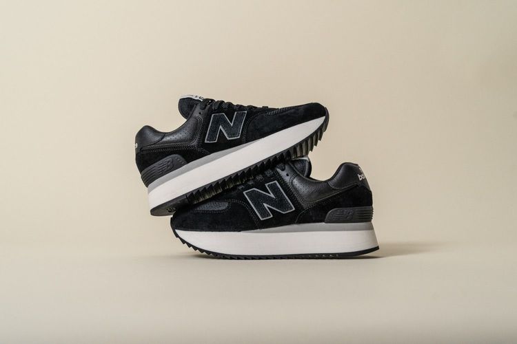 574+黑色女鞋，3080元。品牌提供