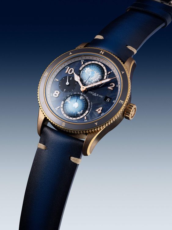 萬寶龍1858 系列Geosphere零氧青銅自動上鍊腕錶，限量 1786只，21萬6200元。品牌提供