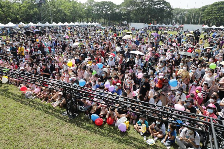 全天活動吸引近2萬人到場。市府提供