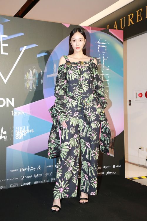 凱渥名模張敏紅身穿Daniel Wong服裝走秀。朱世閎攝
