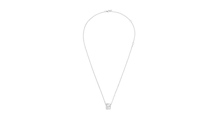 Bee My Love 18K白金鑲鑽墜鍊，約16萬6000元。品牌提供