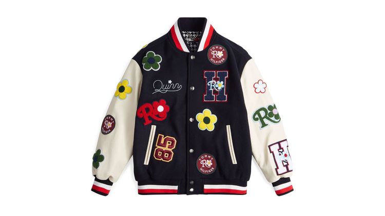 Tommy Hilfiger x Richard Quinn膠囊系列皮革拼接棒球外套，3萬2800元。品牌提供