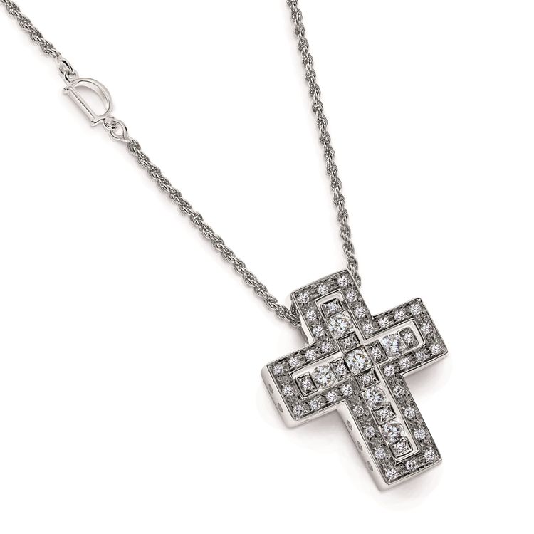 Belle Époque Cross 18K白金十字架鑽鍊，34萬1000元。品牌提供
