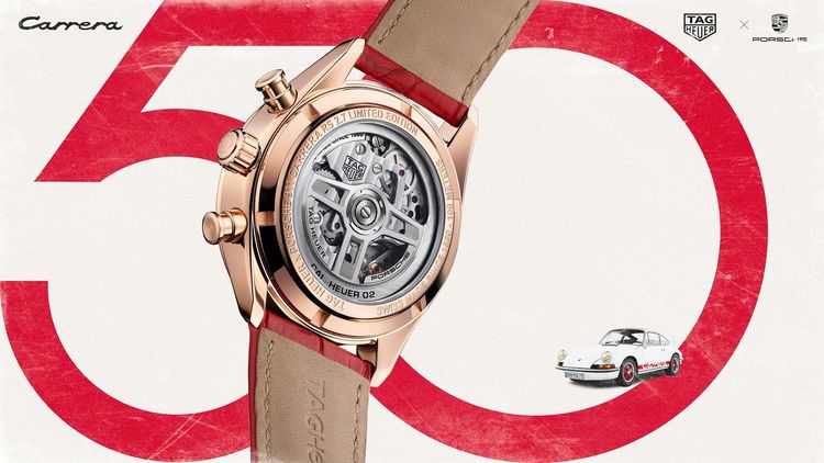 錶款搭載Heuer 02自動上鍊計時碼錶機芯，透過錶款底蓋尚可見如保時捷方向盤造型的擺陀。品牌提供